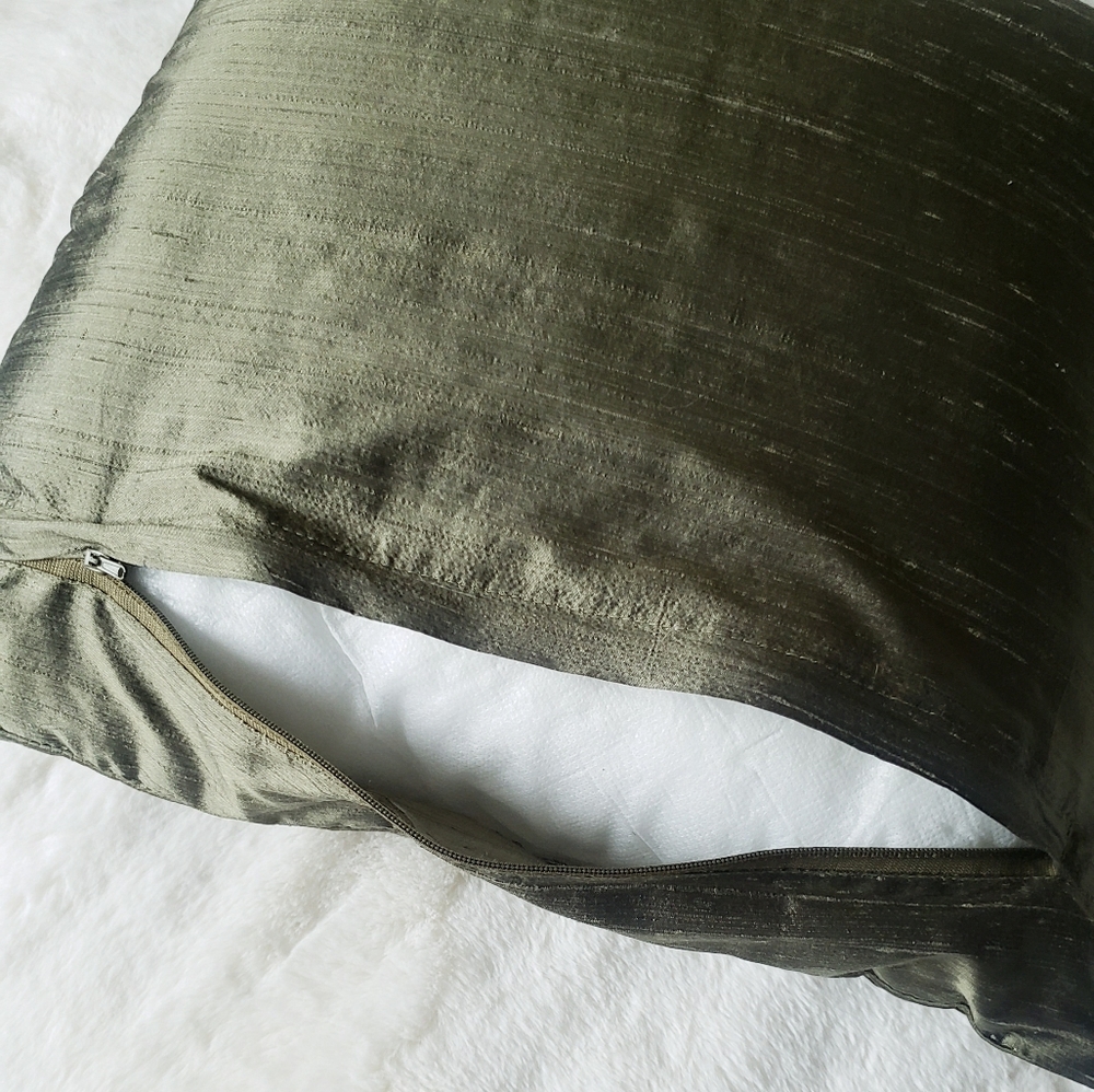 ✔️SOLD 2x🆕️ Accent Pillows - Picture 6 of 12
